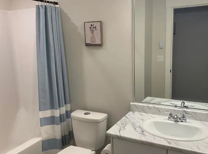 Entire 2Br Guest House In Quiet Area