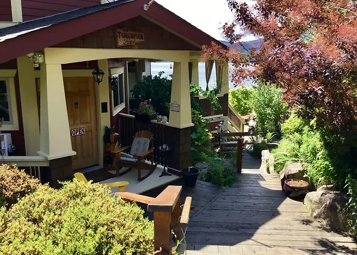 The Tuwanek Bed And Breakfast